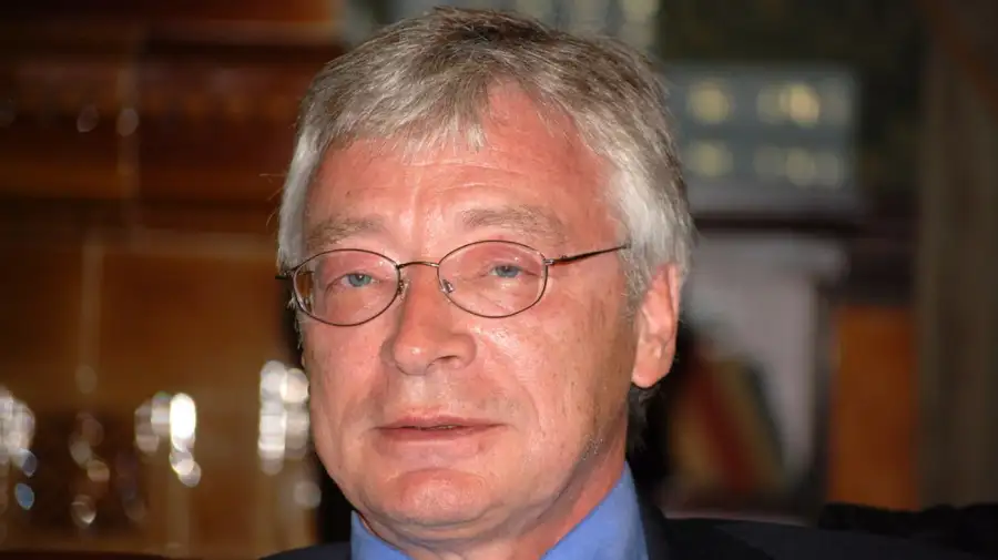 Hans-Hermann Hoppe - Instituto Mises