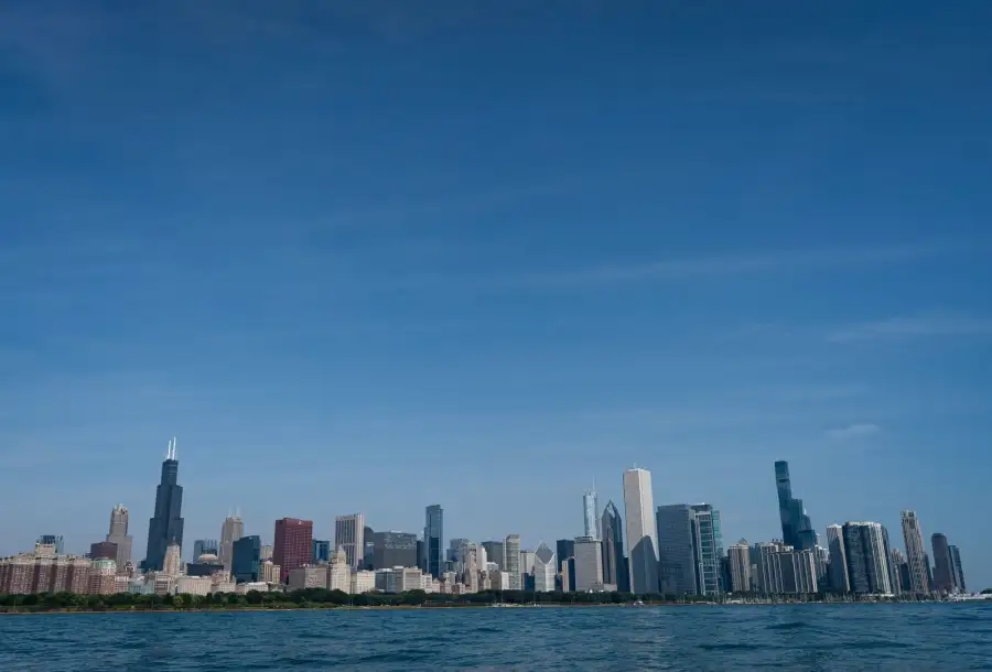Chicago Delays $643 Million Bond Deal Due To Market Volatility