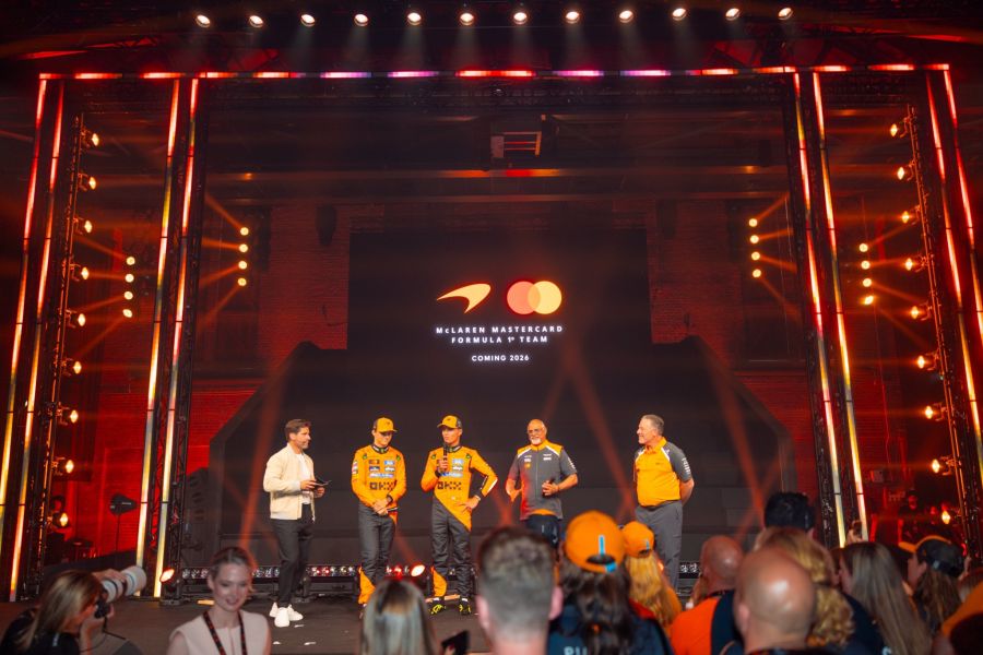 Mclaren Mastercard 1