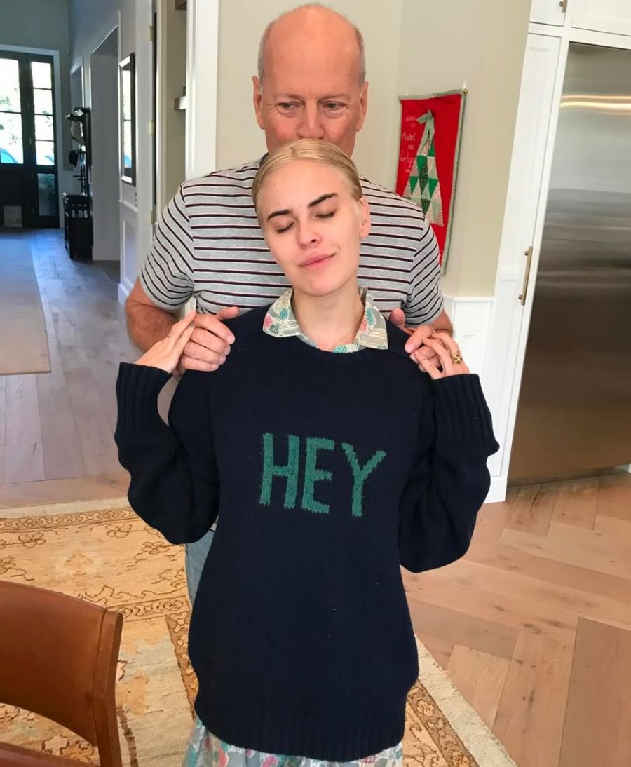 Bruce Willis junto a su familia