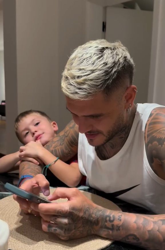 La China Suárez y sus hijos