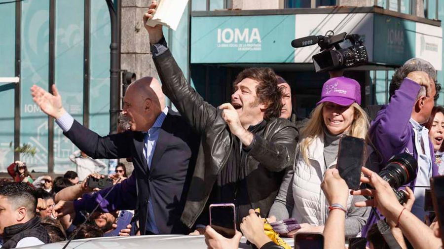 310825_lomas_milei_espert_karina_caravana_xinhua_g