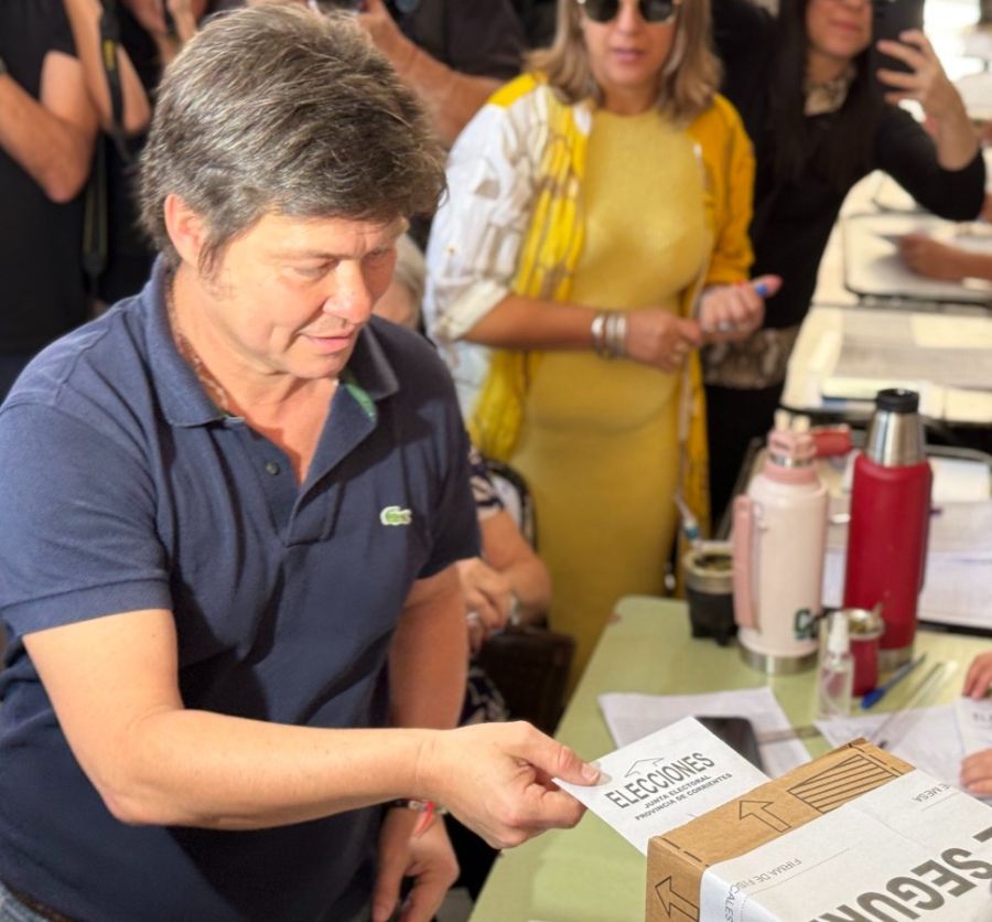 Lisandro Almirón denunció demoras e irregularidades en el inicio de la votación