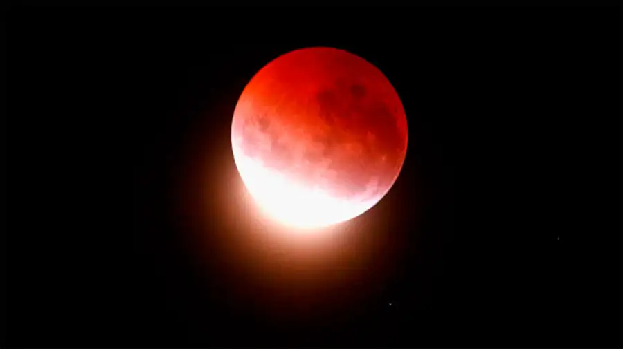Luna de Sangre 0209025