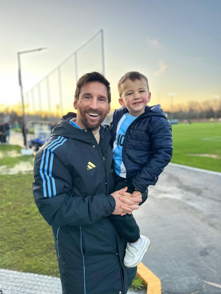 MESSI Y LUCA CUBERO