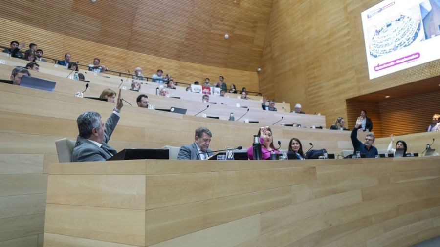 oposición en la Unicameral