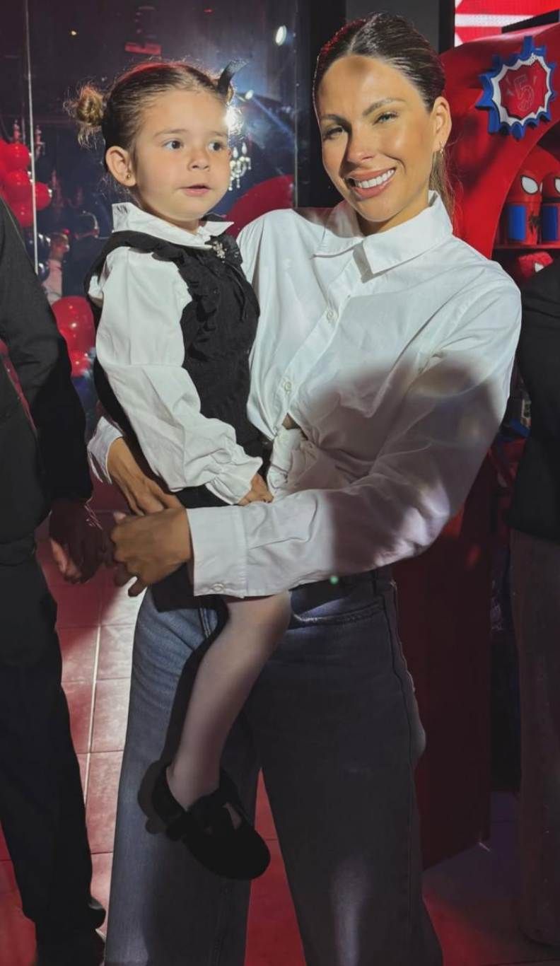 Sara Burlando y Barby Franco