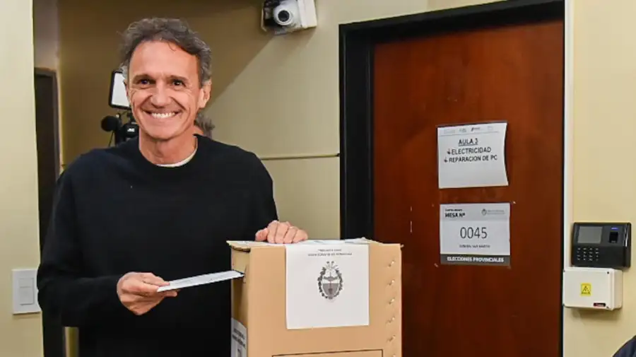 Votó Gabriel Katopodis, candidato de Fuerza Patria en la Primera sección electoral