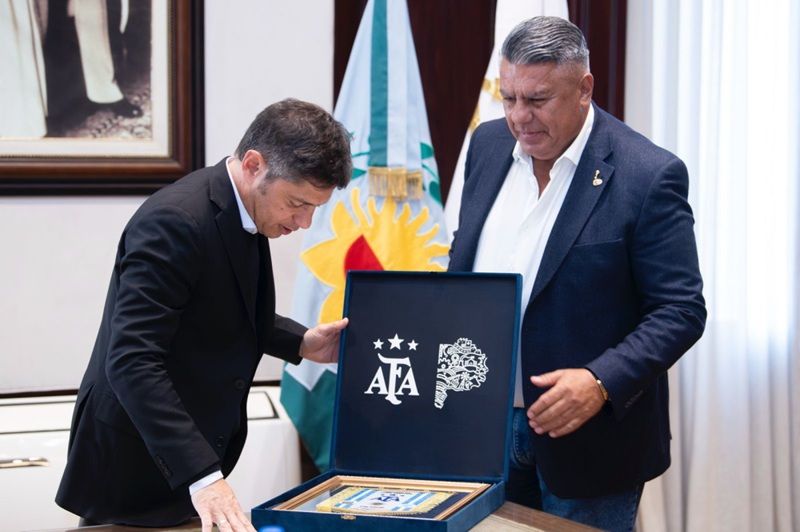 Claudio Tapia y Axel Kicillof