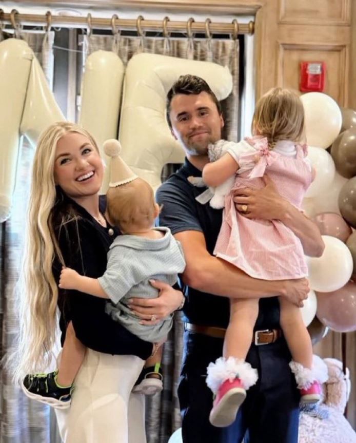 Charlie Kirk y su familia