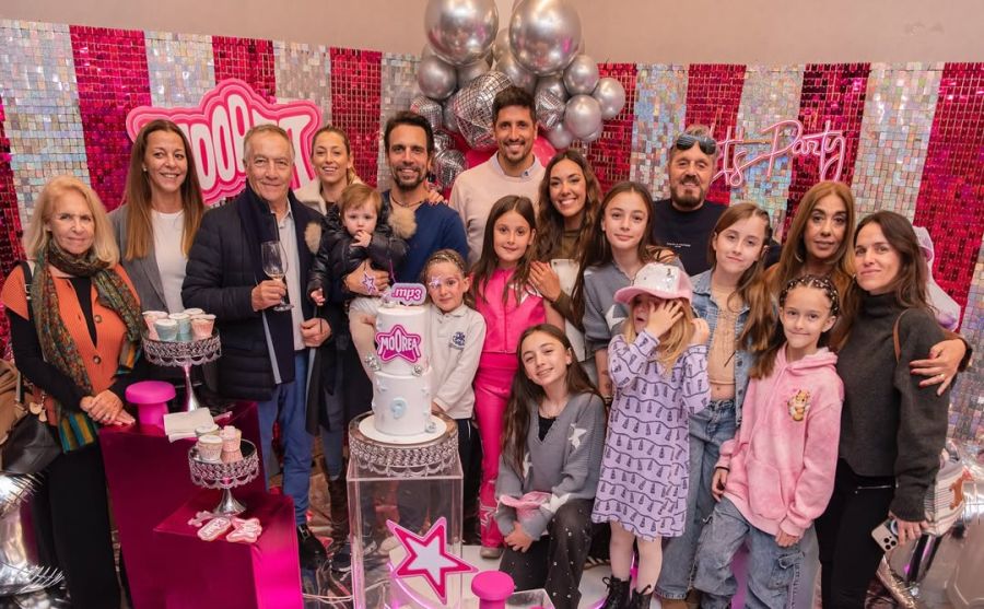 Así fue el cumpleaños de Moorea, la hija de Floppy Tesouro inspirado en Emilia Mernes 