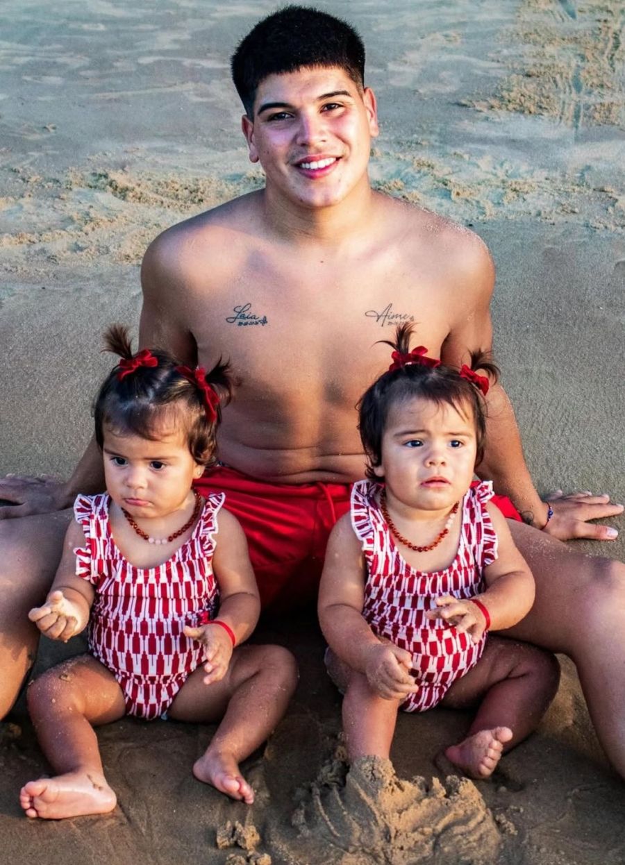 Thiago Medina y sus hijas