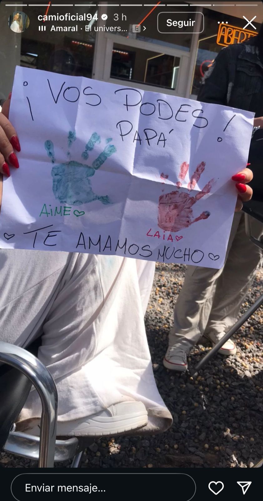 Thiago Medina y sus hijas