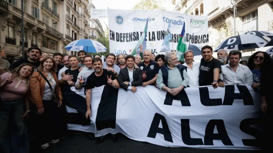 Axel Kicillof en la marcha Univercitaria en el Congreso 20250917