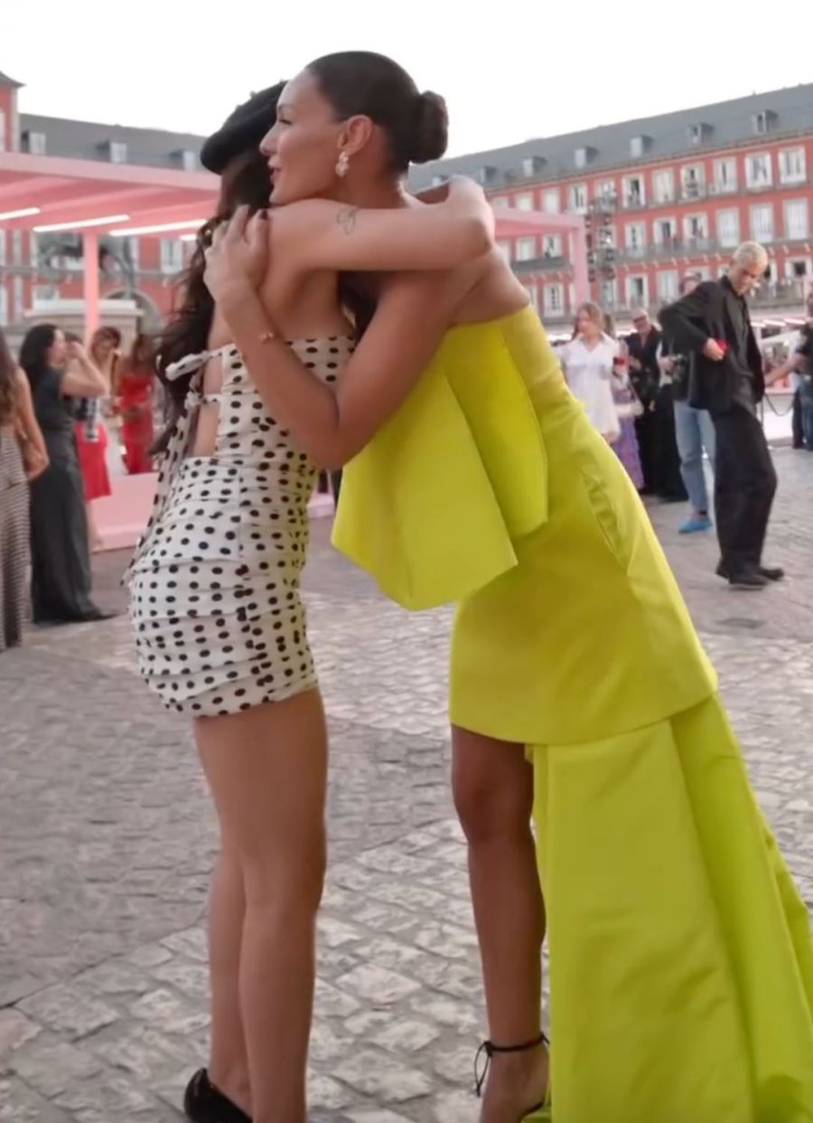 Pampita, María Becerra