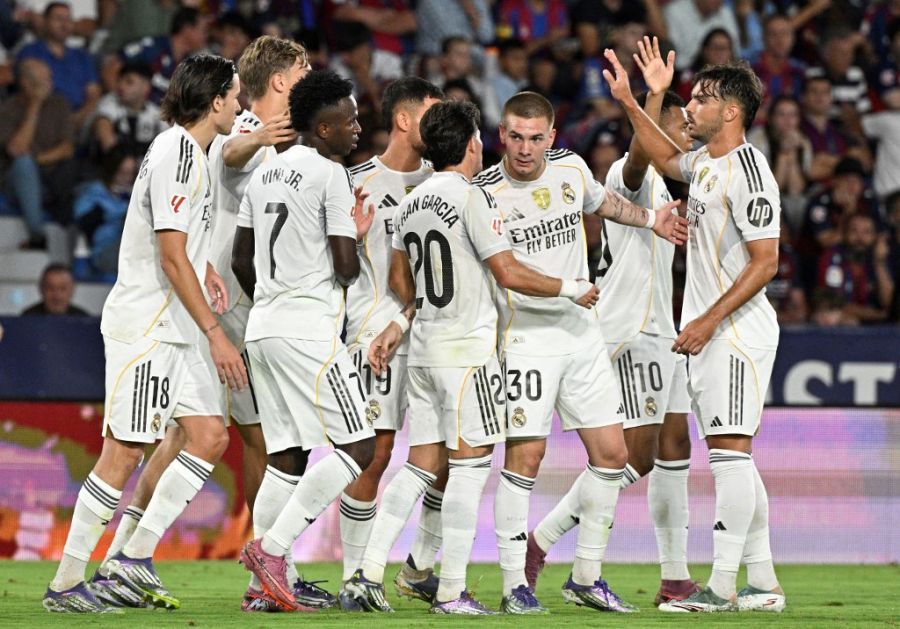 Franco Mastantuono con Real Madrid