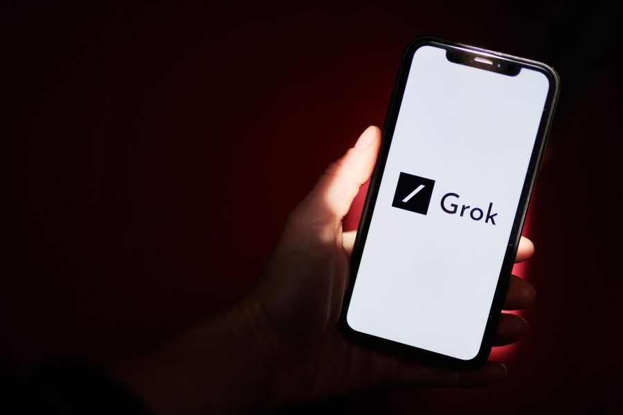 Elon Musk Debuts Grok AI Bot To Challenge ChatGPT