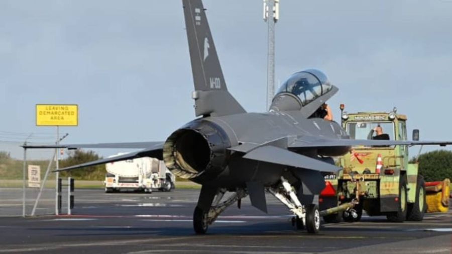 Avión F-16 2509205