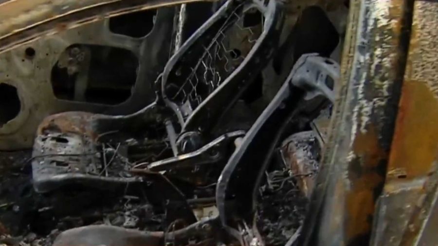 Camioneta incendiada en Florencio Varela 20250925