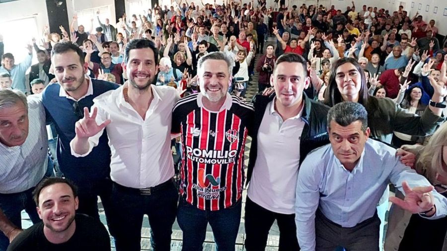 Acto de Mestre en Villa Nueva