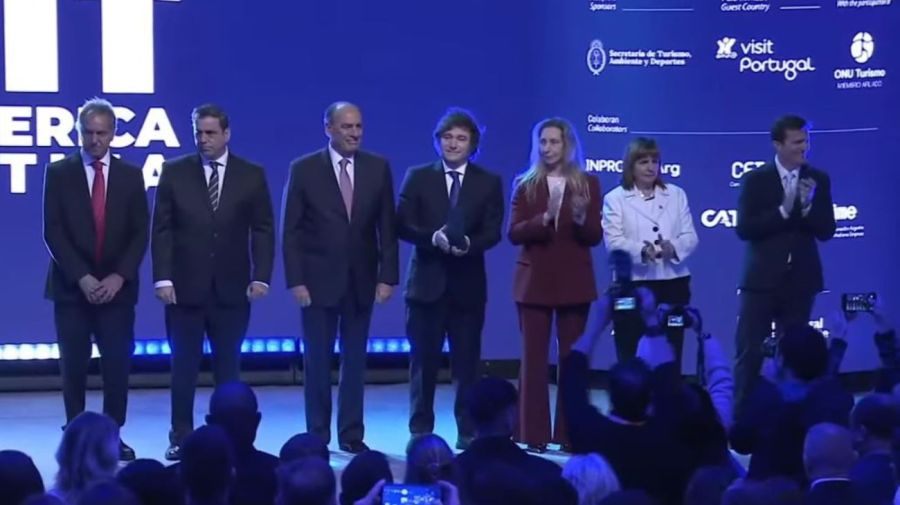 Javier Milei, funcionarios y candidatos de La Libertad Avanza en la Feria Internacional del Turismo