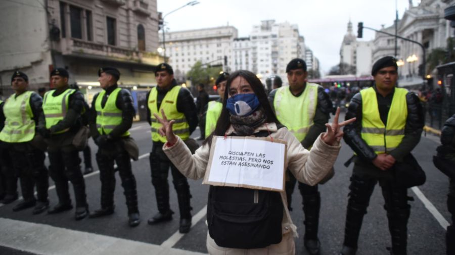 Marcha de Ni Una Menos en Congreso y Plaza de Mayo por el Triple Femicidio Narco de Florencio Varela