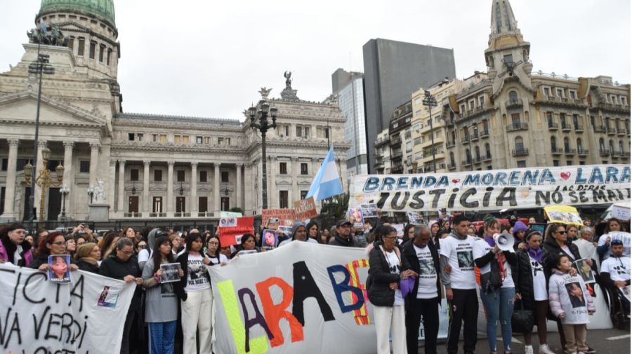 Marcha de Ni Una Menos por el Triple Femicidio de Florencio Varela