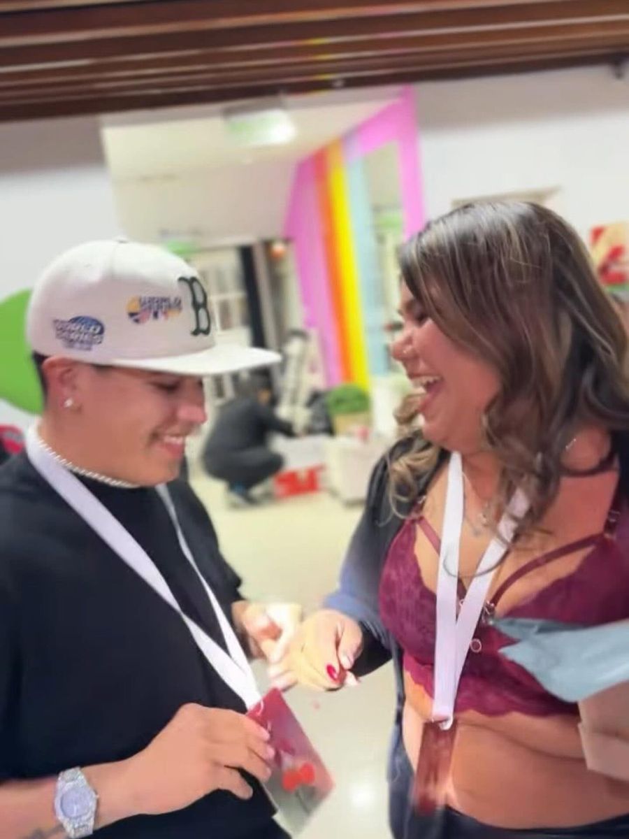Camila Deniz y Thiago Medina