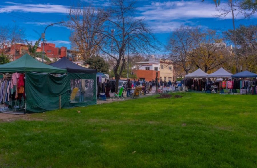 La Policía porteña desalojó a los manteros del Parque Saavedra con la presencia de Jorge Macri