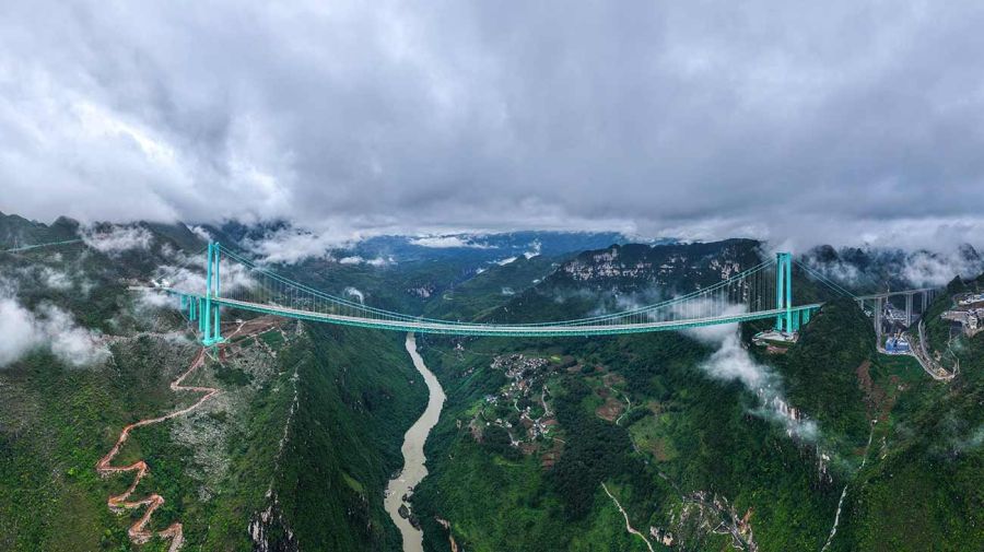China Apertura Puente Gran Cañon de Huajiang