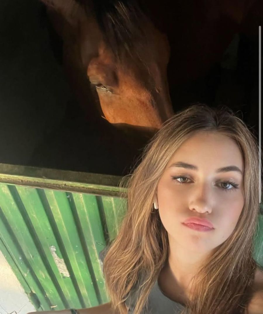 Savannah Hennessy y Alexander Grimaldi
