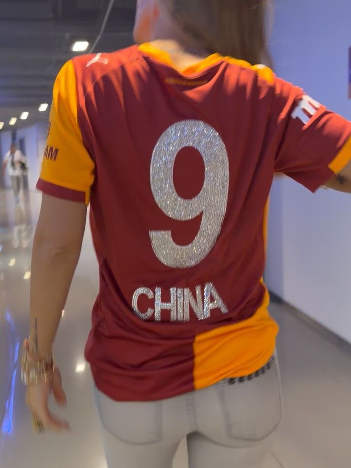 China Suárez
