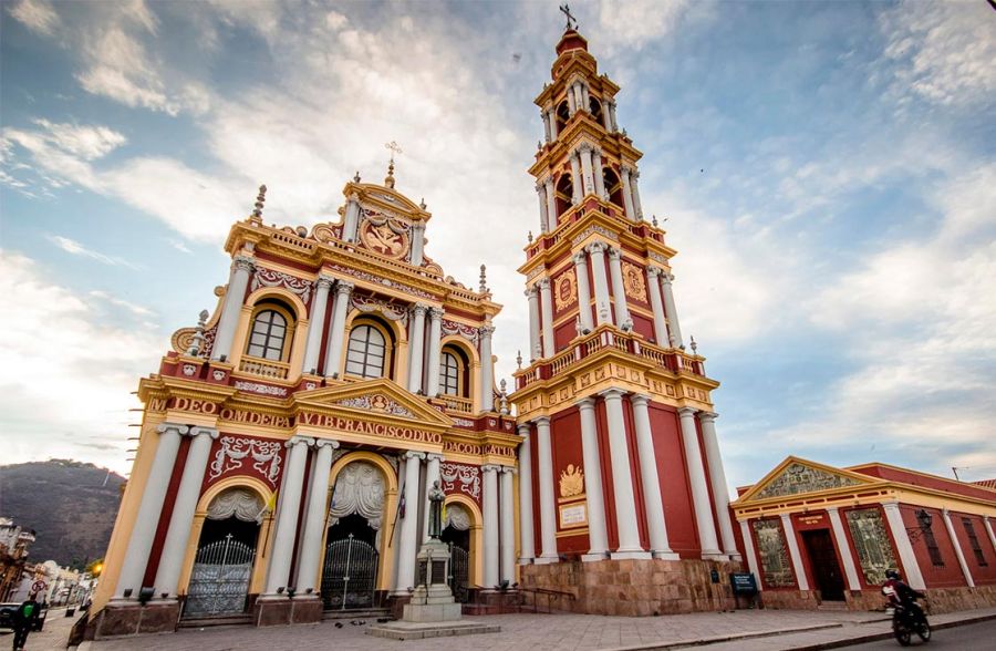 Feriados Octubre 02102025