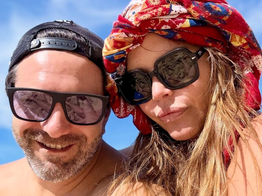 Nazarena Vélez y Santiago Caamaño