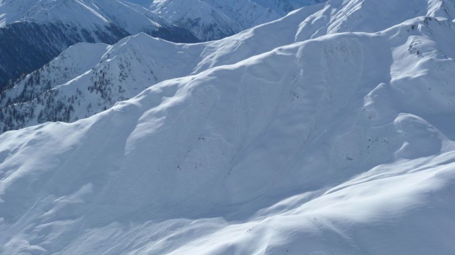 Alarma en los Alpes: los glaciares suizos retrocedieron un 25% en 10 años con derretimiento en tiempo récord 03102025