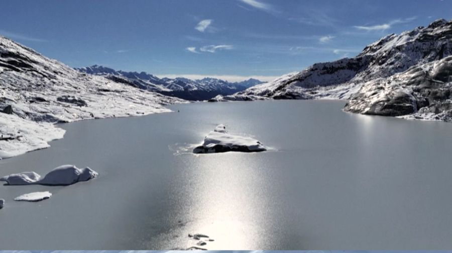 Alarma en los Alpes: los glaciares suizos retrocedieron un 25% en 10 años con derretimiento en tiempo récord 03102025