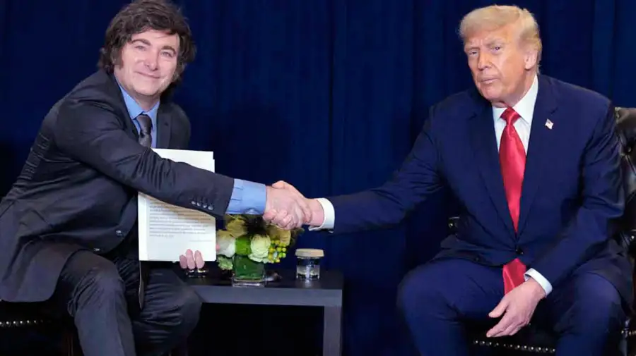041025_milei_trump_tweet_impreso_afp_g