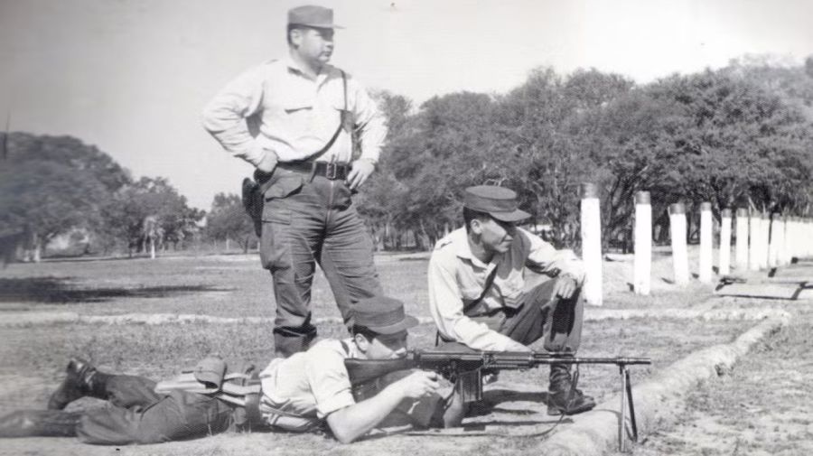 Sodados entrenando en 1975 en el Regimiento de Infantería de Monte 29 de Formosa