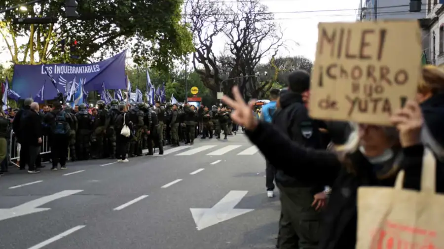 Acto de Milei en el Movistar Arena previa 20251006