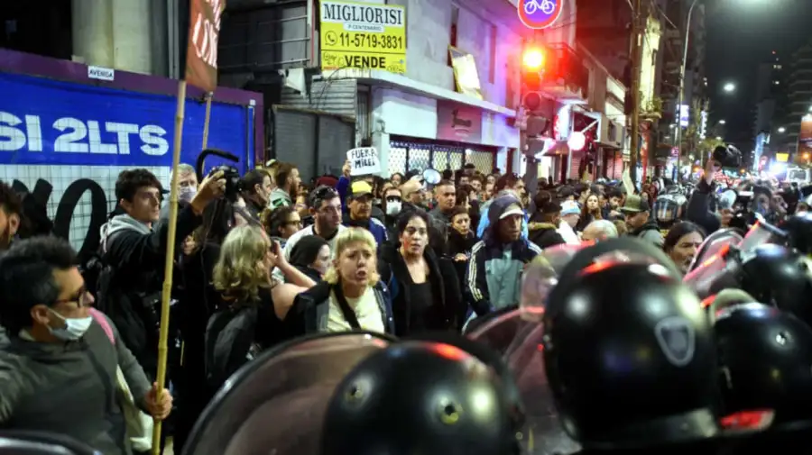 Acto de Milei en el Movistar Arena previa 20251006