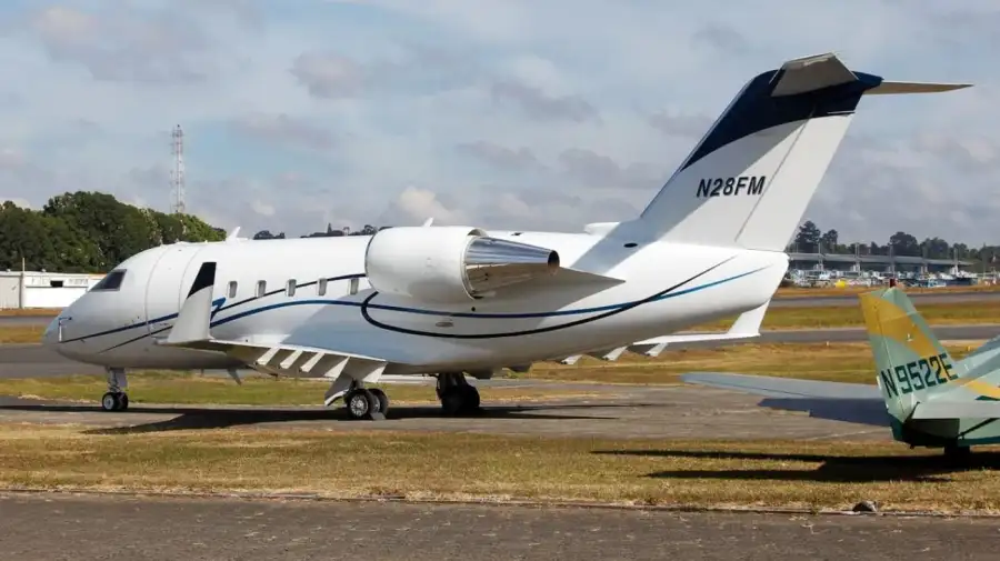 El Bombardier Challenger 601, matrícula N28FM, de Fred Machado que usó José Luis Espert en 2019