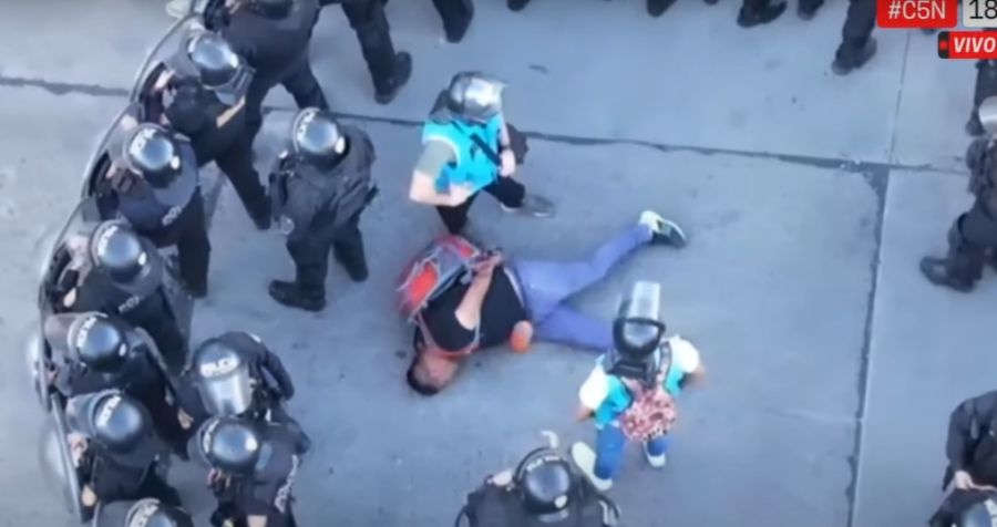 Represión Congreso