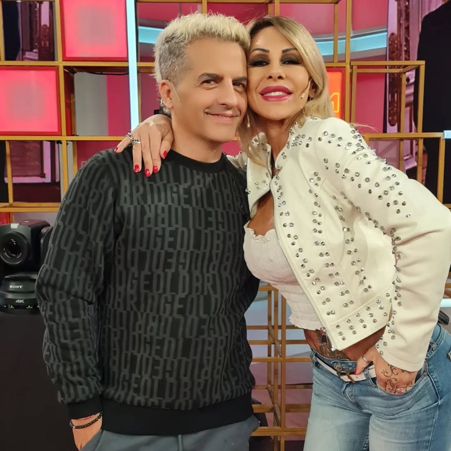 Mónica Farro