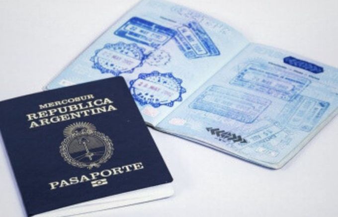 Pasaporte con sellos