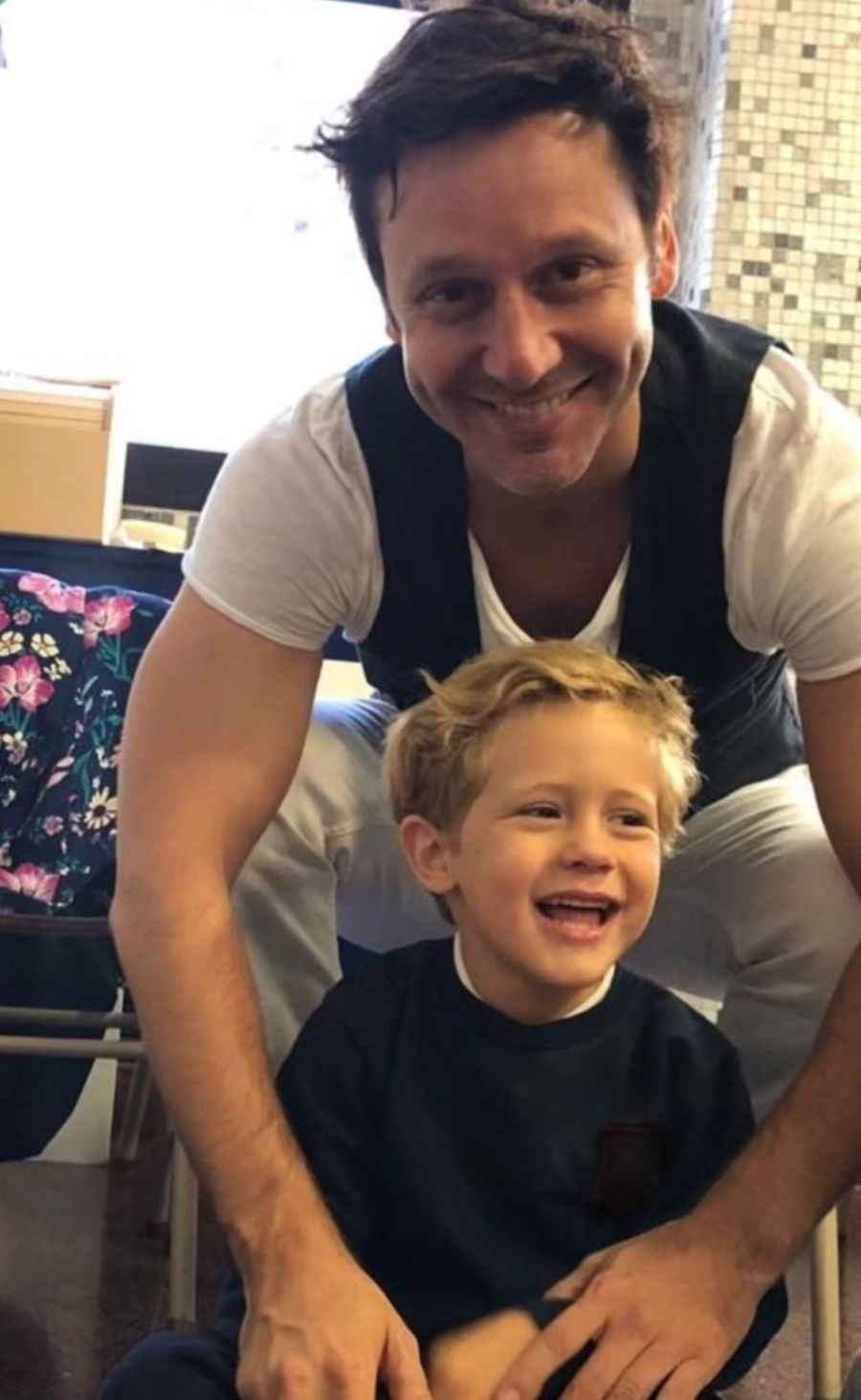 Benjamín Vicuña con sus hijos