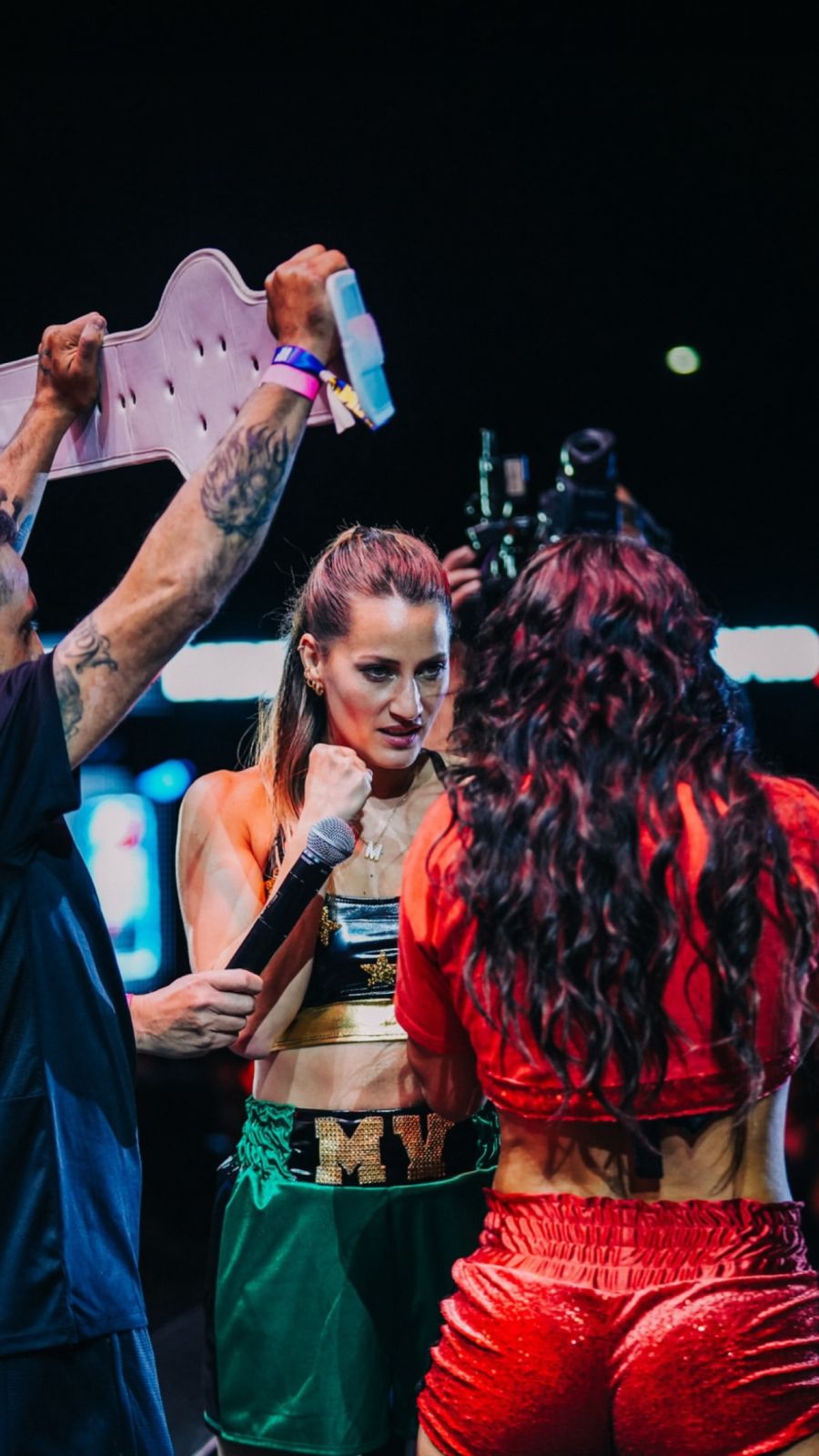 Flor Vigna y Mica Viciconte