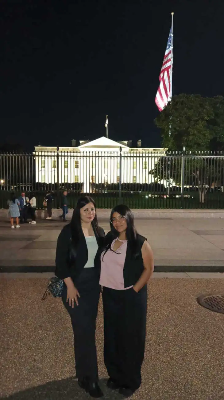 Estudiante argentina ganó el Premio “La Rosa Blanca” 20251013