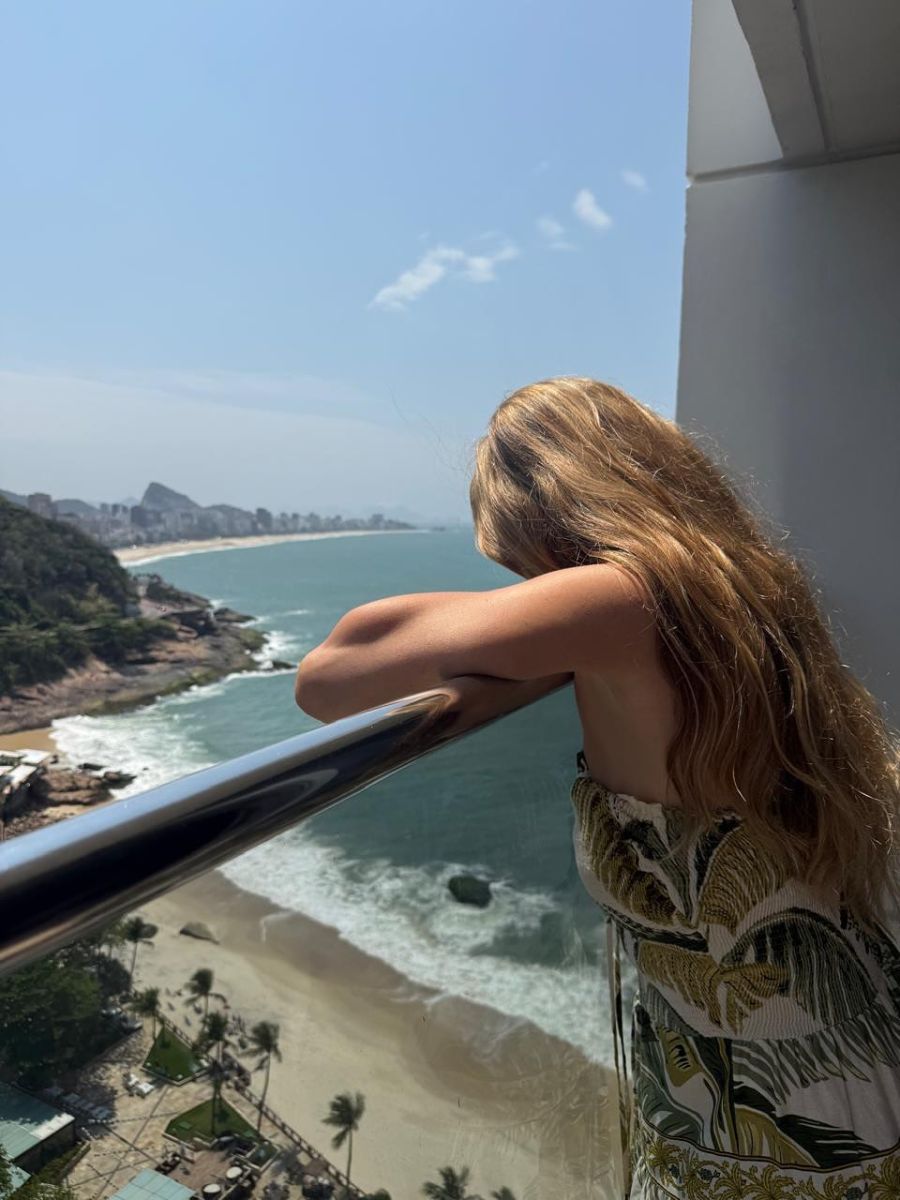 Florencia Bertotti de vacaciones en Río de Janeiro