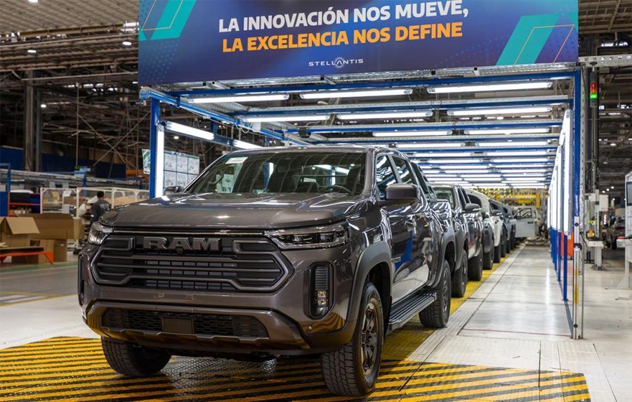 Lanzamiento de RAM Dakota 13102025