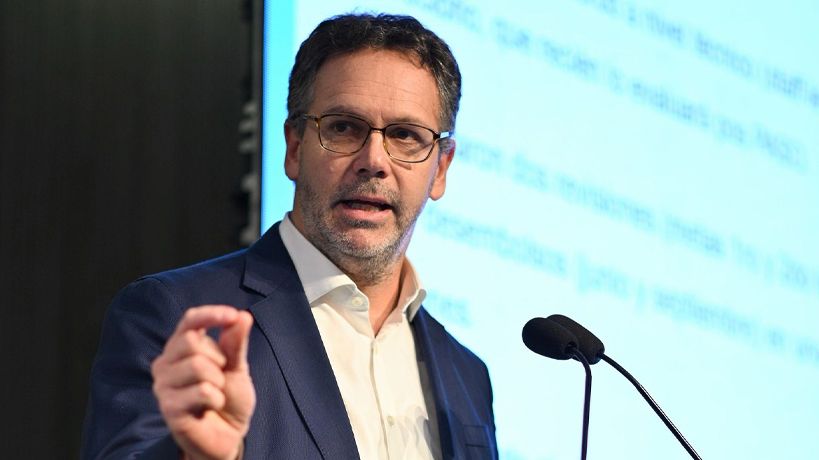 Guido Sandleris en la Bolsa de Comercio